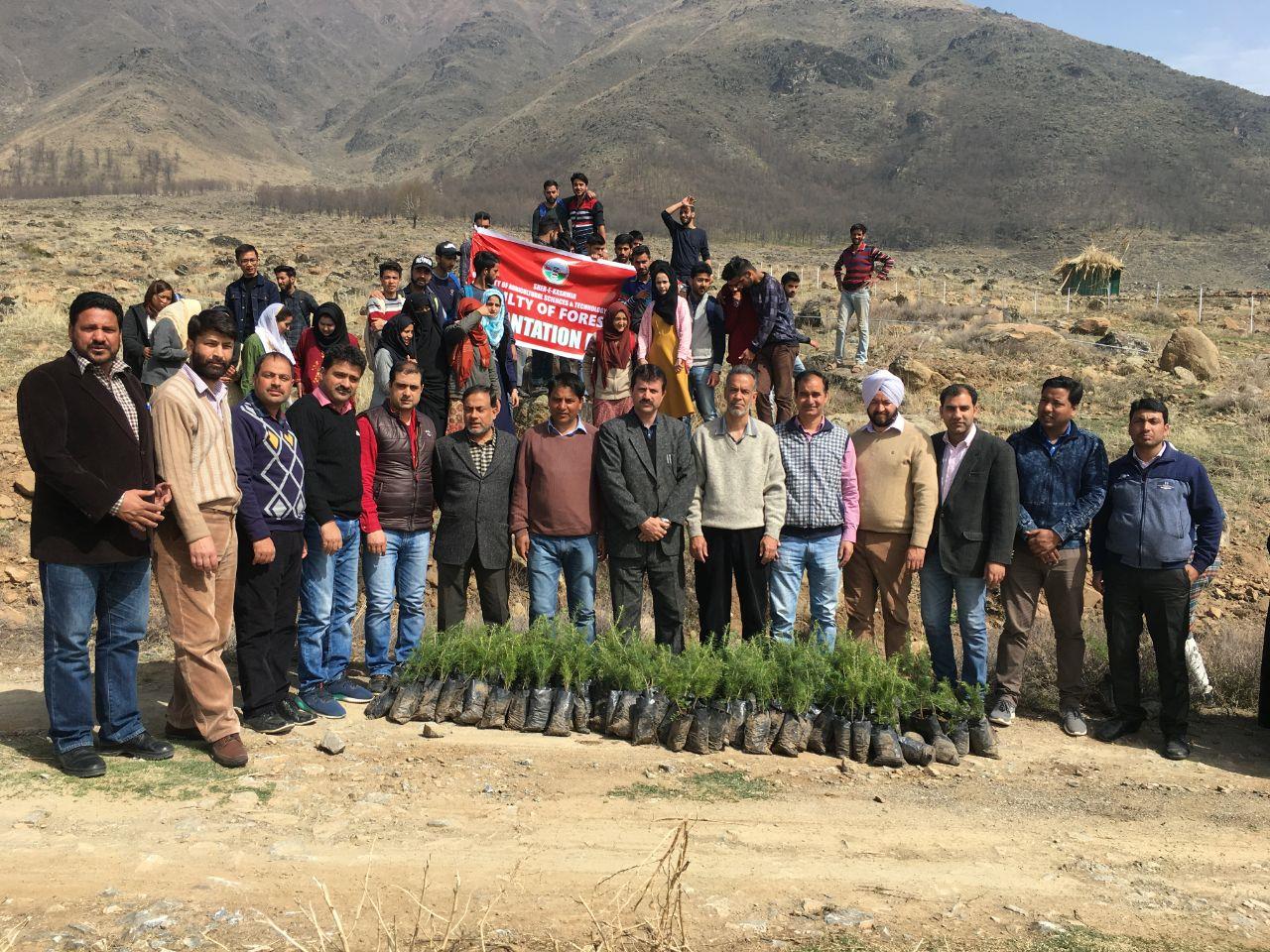 Faculty of forestry Benhama-watlar kick-starts plantation week